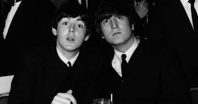 EL DÍA QUE JOHN LENNON Y PAUL MCCARTNEY SE CONOCIERON EN EL LUGAR MENOS ROCKERO Y MÁS SAGRADO