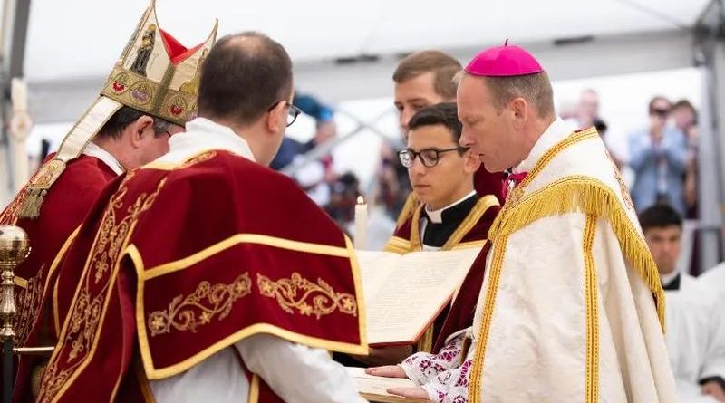 LA IGLESIA CATÓLICA DECLARA EN CISMA A LA FSSPX, EXCOMULGA A OBISPOS Y ADVIERTE A FIELES