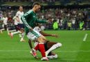 SANTIAGO GIMÉNEZ SUFRE ESGUINCE DE SEGUNDO GRADO; ESTARÍA FUERA CERCA DE OCHO SEMANAS