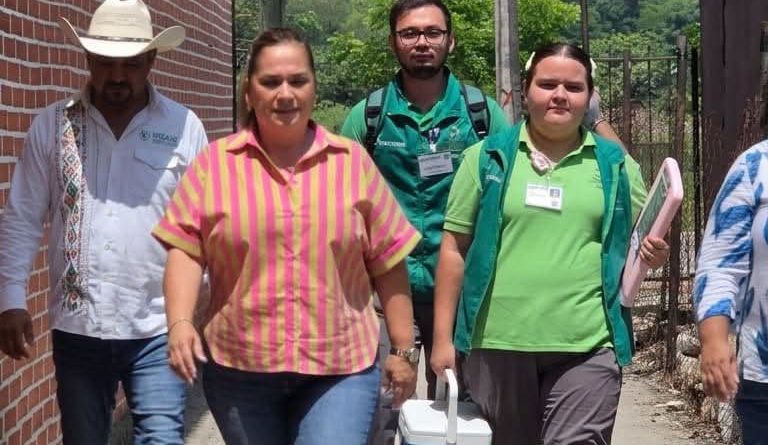 VISITANDO CORAZONES LLEVA ATENCIÓN MÉDICA GRATUITA A FAMILIAS DE CIUDAD VALLES