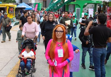 Cada día es una oportunidad para hacer las cosas con el corazón, servir con compromiso y dejar huella en quienes nos rodean. 💚