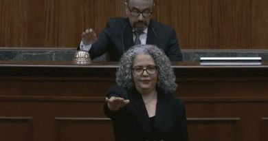 «LA PAZ NO SERÁ UN DISCURSO»: GRACIELA DOMÍNGUEZ NAVA TOMA PROTESTA COMO NUEVA GOBERNADORA INTERINA DE SINALOA