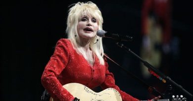 DOLLY PARTON, RECONOCIDA COMO ‘REINA DEL COUNTRY’, FALLECE A LOS 80 AÑOS DE EDAD