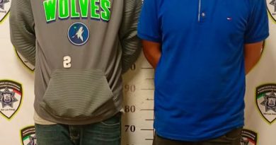 Oficiales de Guardia Municipal detienen a dos hombres señalados por robo a comercio