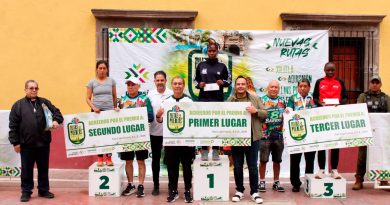 CORREDORES RECORREN LOS BARRIOS POTOSINOS EN EL SERIAL RUTAS Y PUEBLOS MÁGICOS