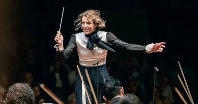 “LA MÚSICA DEBERÍA SER UN DERECHO”: ALONDRA DE LA PARRA