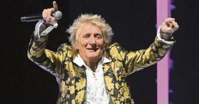 ROD STEWART PONE EN PAUSA SU DESPEDIDA DE LOS ESCENARIOS