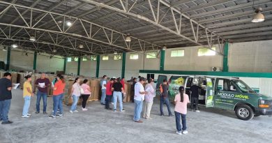 SECRETARIA DE FINANZAS ATIENDE CON UNIDAD MÓVIL EN SAN VICENTE TANCUAYALAB