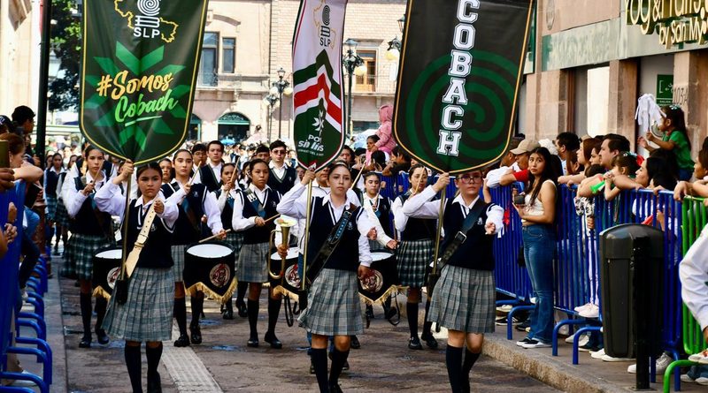 EN ORDEN Y CON ORGULLO, SEGE DESTACA PARTICIPACIÓN EDUCATIVA EN ACTOS CÍVICOS DE LA INDEPENDENCIA