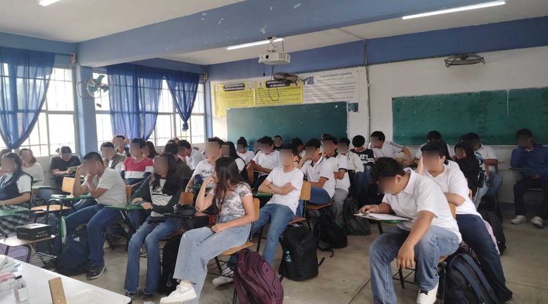 CJM LLEVA PREVENCIÓN Y CUIDADO EMOCIONAL A ESTUDIANTES DE RAYÓN