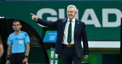 AFICIONADOS DEL VALENCIA RECHAZAN A JAVIER AGUIRRE COMO NUEVO DT