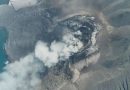 ALERTA EN INDONESIA: LA ERUPCIÓN DEL VOLCÁN ANAK KRAKATOA OBLIGA A CERRAR SEIS AEROPUERTOS