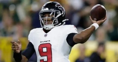 BIJAN ROBINSON Y LOS FALCONS ARRUINAN DEBUT EN CASA DE LOS PACKERS