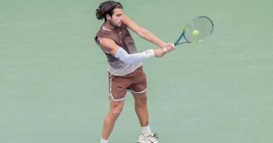 CARLOS ALCARAZ RECUPERA EL CONTROL Y AVANZA A OCTAVOS DE FINAL DEL US OPEN