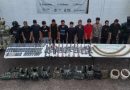 DETIENEN EN ESCUINAPA A 11 PRESUNTOS INTEGRANTES DE ‘LOS CHAPITOS’ CON ARMAS Y EQUIPO TÁCTICO