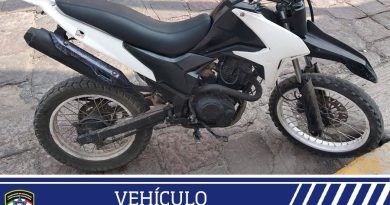Guardia Municipal detiene a hombre con motocicleta reportada como robada
