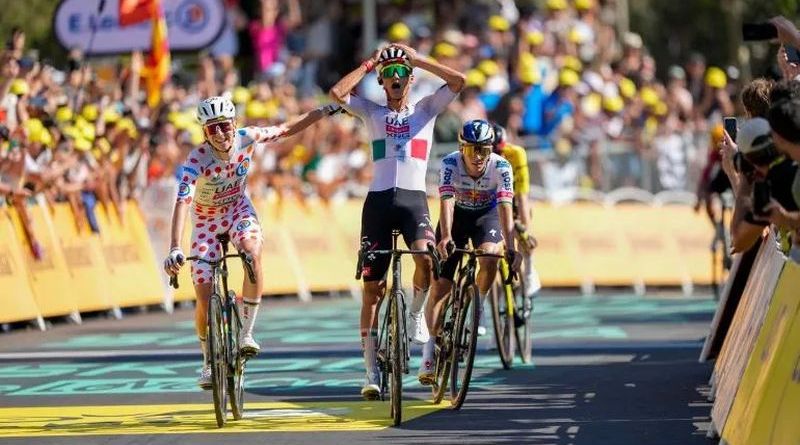 ISAAC DEL TORO GANA EL GP DE MONTREAL Y SE CONVIERTE EN EL CICLISTA MÁS JOVEN EN LOGRARLO