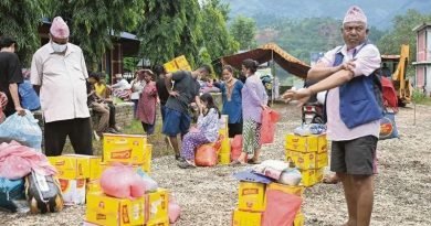 NEPALÍES ESTÁN CAMBIANDO SU COMIDA POR MEDICINAS