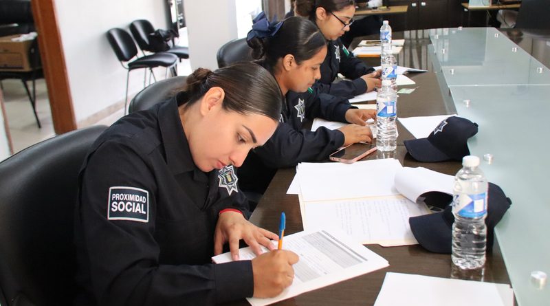 MUNICIPIOS CONTINÚAN CON LA ACTUALIZACIÓN Y REGISTRO DE SUS POLICÍAS