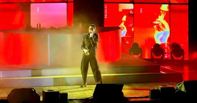 ÁLVARO DÍAZ HACE VIBRAR EL TEATRO DE LA CIUDAD CON LLENO TOTAL