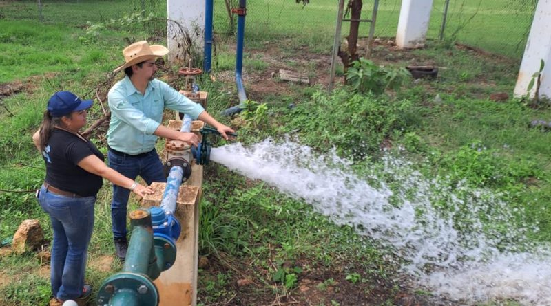 GOBIERNO DEL ESTADO GENERA MEJOR ABASTECIMIENTO DE AGUA EN EL NARANJO