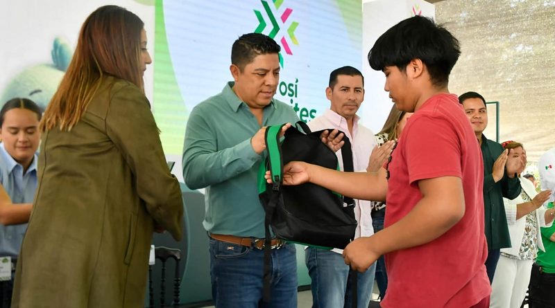 SAN LUIS POTOSÍ DESTACA REDUCCIÓN DE LA POBREZA EN MÁS DE 339 MIL POTOSINOS