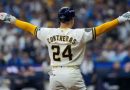 BREWERS RESISTEN HASTA EL FINAL Y SE LLEVAN EL PRIMER JUEGO DE LA SERIE MUNDIAL SOBRE LOS RAYS