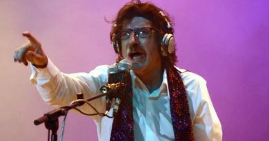 CHARLY GARCÍA CELEBRA 75 AÑOS ENTRE HOMENAJES, RECUERDOS Y UNA NUEVA EDICIÓN DE ‘60X60’