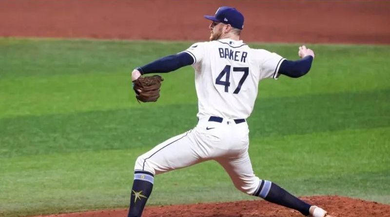 CON WALK-OFF, TAMPA BAY ARRUINA LA FIESTA DE MILWAUKEE Y SE MANTIENE CON VIDA EN LA SERIE MUNDIAL