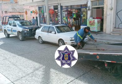 POLICÍA MUNICIPAL LOCALIZÓ UN AUTOMOVIL CON REPORTE DE ROBO
