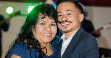 MAMÁ DE ABELITO ACUSA A NAIM DARRECHI DE PRESUNTO ACOSO SEXUAL; ANUNCIA ACCIONES LEGALES