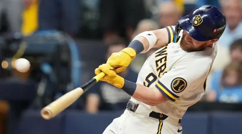 MILWAUKEE VUELVE A GOLPEAR Y TOMA VENTAJA DE 2-0 SOBRE LOS ÁNGELES