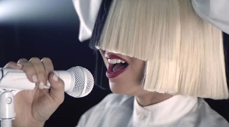 SIA VENDIÓ SU CATÁLOGO MUSICAL POR 180 MILLONES DE DÓLARES